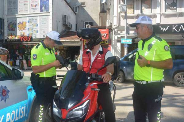 Ordu'da motosiklet ve otomobil sürücülerine eş zamanlı denetim