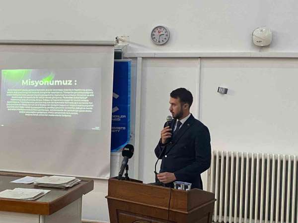 Ankara Üniversitesinde Kimya öğrencilerine 'Beyaz Önlük Töreni'