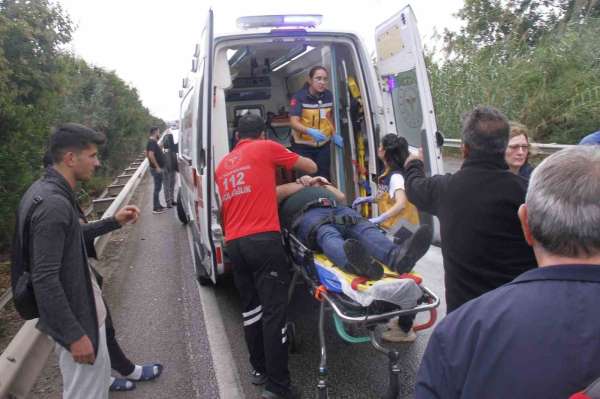 Antalya'da 4 araçlı zincirleme kaza: 2 Alman turist yaralandı