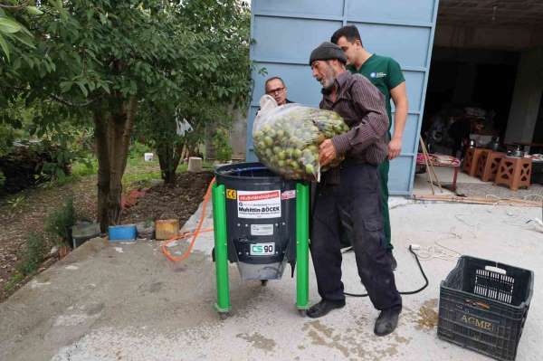 Büyükşehir'in ceviz soyma makineleri üreticilerin hizmetinde