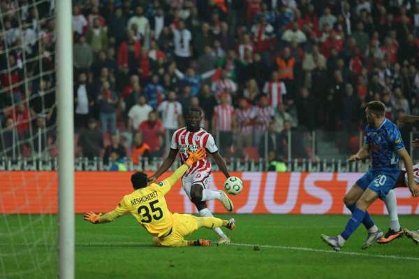 UEFA Konferans Ligi: Samsunspor: 2 - Dinamo Kiev: 0