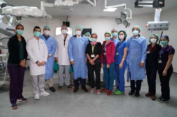 Ege'ye kapalı kalp ameliyatı yapılmasını sağlayacak cihaz kazandırıldı 