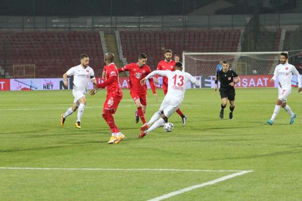 TFF 1. Lig: Balıkesirspor: 1 - Ümraniyespor: 1