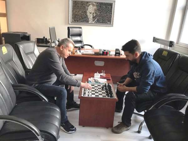 Hisarcık'ta öğretmenler arası satranç turnuvası - Kütahya haber