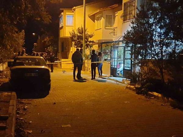 İzmir'de korkunç olay: Eşini yaraladığı pompalı tüfekle intihar etti - İzmir haber