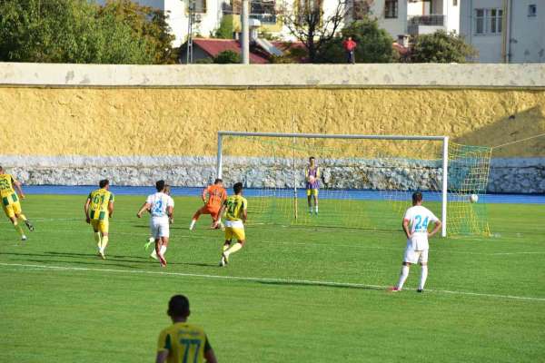 TFF 3 Lig: Osmaniyespor FK: 4 - Siirt İl Özel İdaresi Spor: 0 - Osmaniye haber