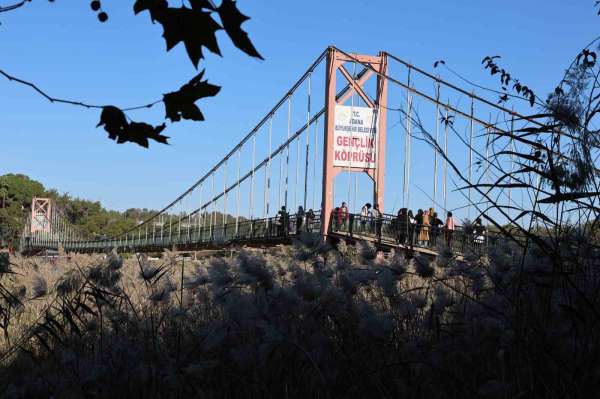 Adana'da köprüde vahşet: 2 genç bıçaklanarak öldürüldü