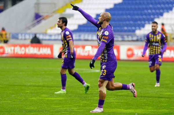 Trendyol Süper Lig: Eyüpspor: 1 - Çaykur Rizespor: 0