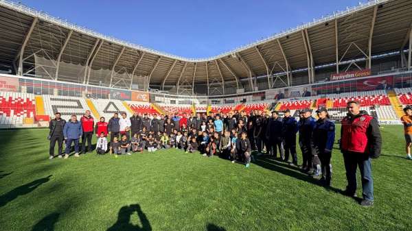 Binlerce gence dokunan proje: Değer Erzincan sahada