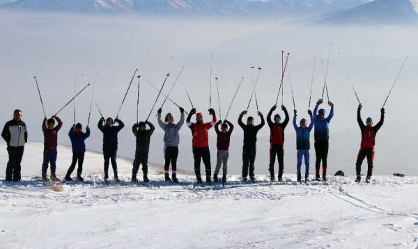 2 bin 500 rakımlı Nemrut Dağı'nda kayak sezonu açıldı 