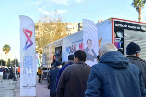 Mersin Büyükşehir Belediyesinin mobil mutfak tırı ilçelerde