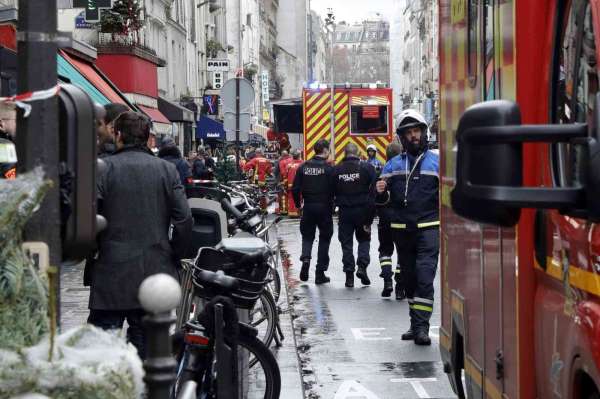Paris'teki silahlı saldırıda ölü sayısı 3'e yükseldi