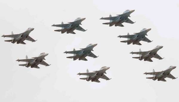 Ukrayna ordusu: 'Herson'da 3 Rus savaş uçağını düşürdük'