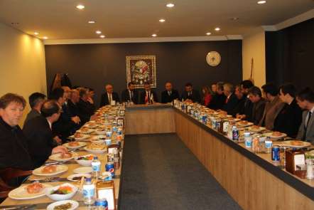 MHP'li Aydın: 'Atatürk'ün partisi olduğunu iddia edenler Atatürk'ün ruhaniyetine