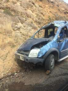 Artvin'de trafik kazası: 1 ölü, 2 yaralı 