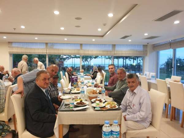 Huzurevi sakinlerini bu Ramazan'da da unutmadılar