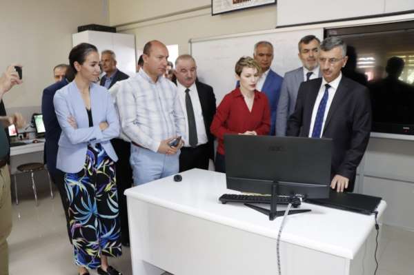 'Gençler Tasarlasın, Zonguldak Kazansın' laboratuvarı kuruldu 