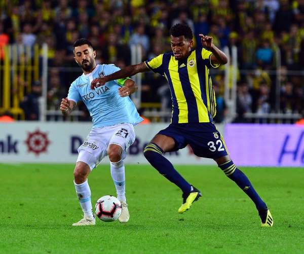 Başakşehir, Fenerbahçe deplasmanında zorlanıyor 