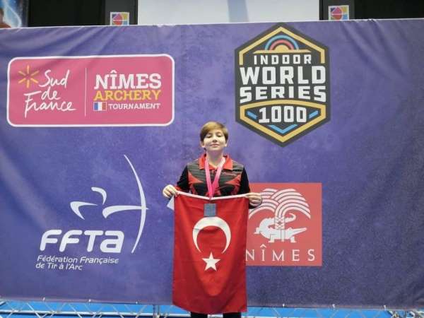 Yusuf Kaya, Salon Okçuluk Turnuvası'nda Dünya ikincisi oldu 