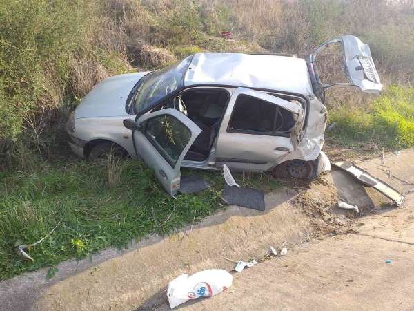 Tarsus'ta TEM Otoyolu'nda kaza: 3 yaralı