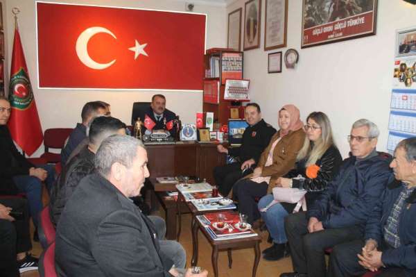 Tuğgeneral Zafer Tombul, Turgutlu'da şehit aileleri ve gazilerle bir araya geldi - Manisa haber