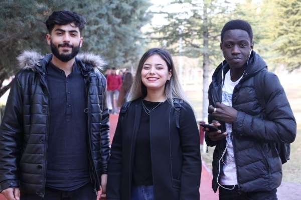 Elazığ'da depremin ardından Fırat Üniversitesi'nde de eğitim başladı 