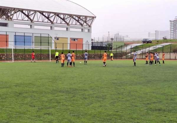 Futbol Gençler Türkiye Grup Birinciliği maçları Mersin'de yapıldı 
