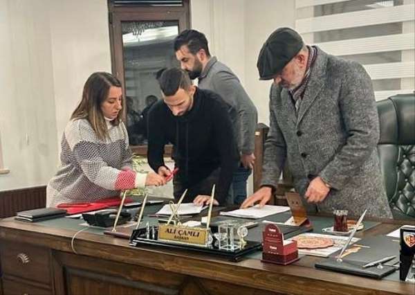 Kayserispor Başkanı Ali Çamlı: 'Onur Bulut ile yapılan protokole imza atmadım'