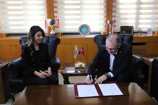 Fırat Üniversitesi'nde AB projeleri için imza töreni
