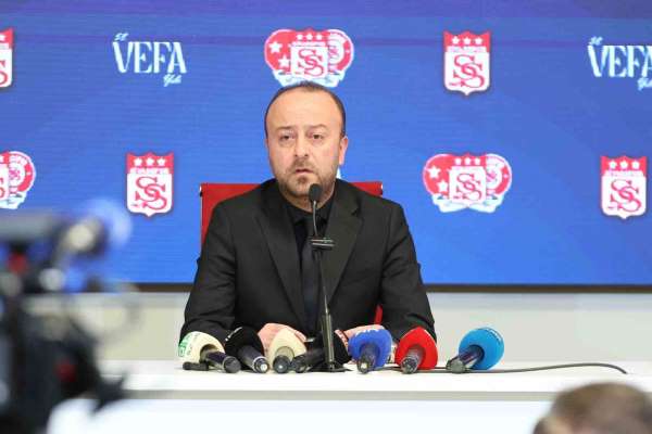 Sivasspor Kulübü Başkanı Özçoban: 'Kalan 33 puana talibiz'