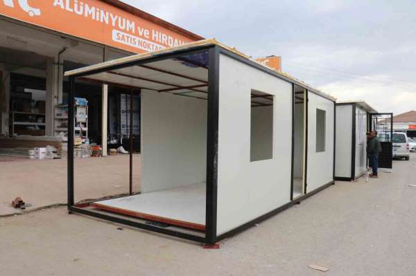 Malatya'da deprem sonrası prefabrik evlere ilgi arttı