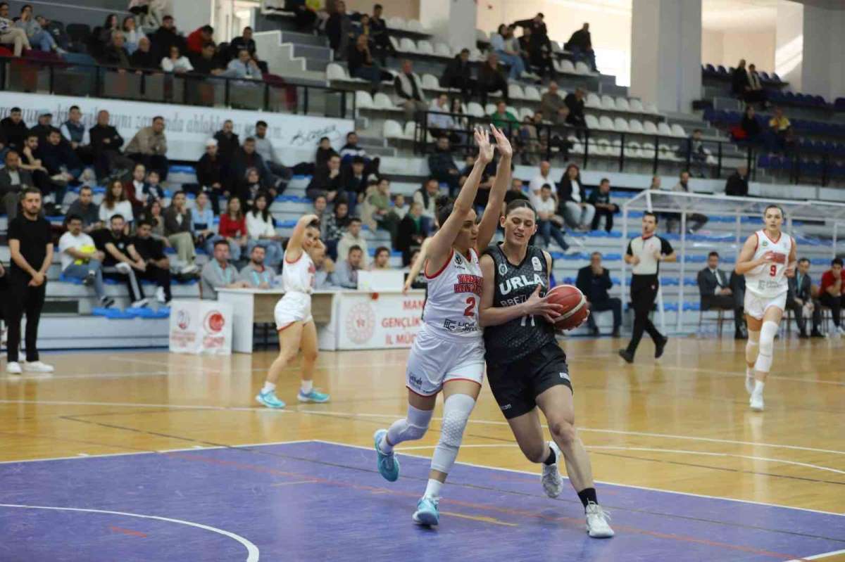 Play- Off'u garantileyen Turgutlu Belediyesi yine galip