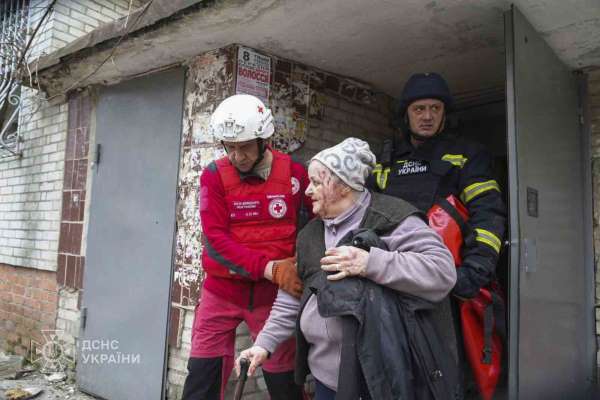 Rusya'nın Ukrayna'ya düzenlediği füze saldırısında yaralı sayısı 74'e yükseldi