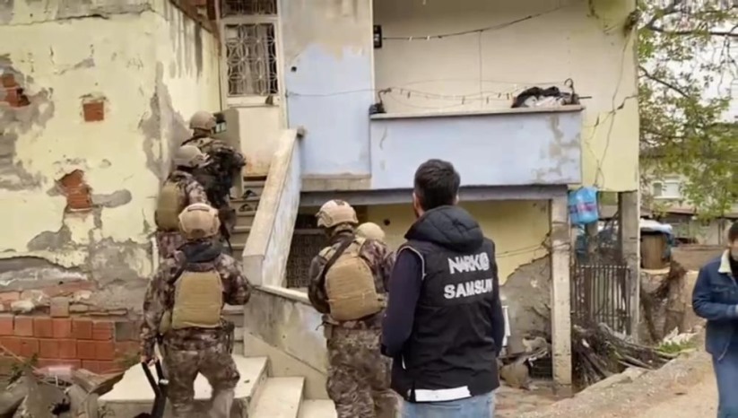 Samsun'da özel harekat destekli uyuşturucu operasyonu: 10 gözaltı