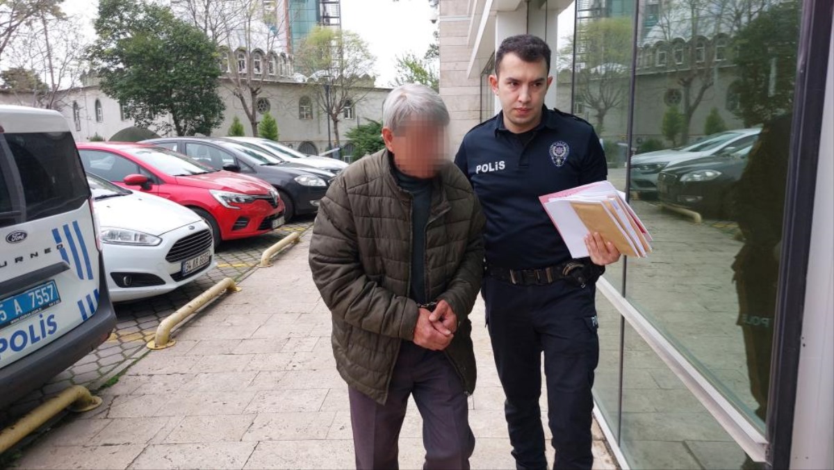 Samsun'da yaşlı adam parkta oturan üniversite öğrencisi kızı tacizden gözaltına alındı