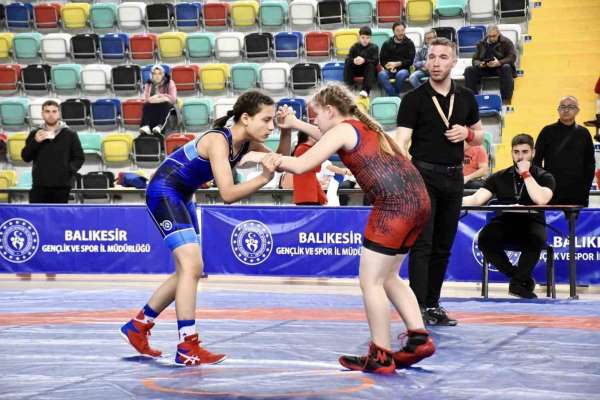 Balıkesir'de çocuklar 23 Nisan'ı spor ile kutlandı