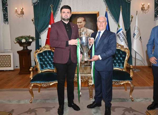 Bursaspor Başkanı Enes Çelik'ten Başkan Mustafa Bozbey'e teşekkür ziyareti