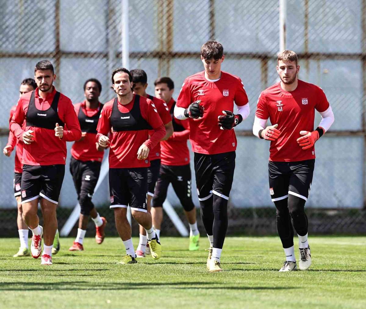 Sivasspor'da Antalyaspor mesaisi sürüyor