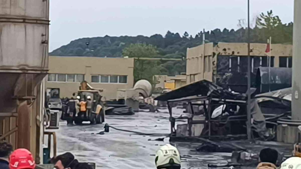 Tuzla'da arıtma tesisinde patlama: 5 işçi yaralandı