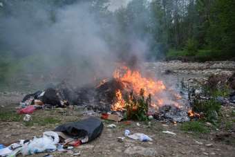 Sinop'ta tonlarca çöpün geri dönüşüme kazandırılmadan yakılmasına tepki