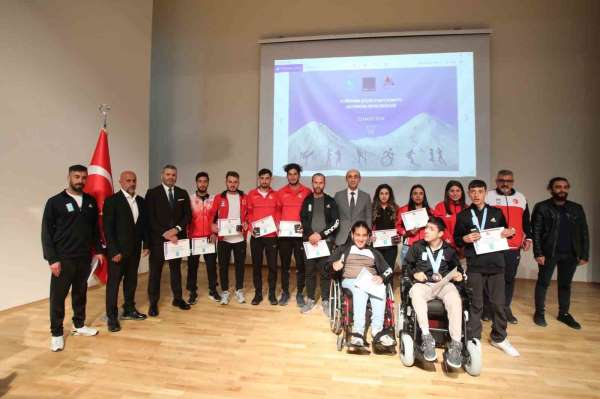 AİÇÜ'de IC Vakfı 19 Mayıs Geleneksel Spor Ödülleri töreni düzenlendi