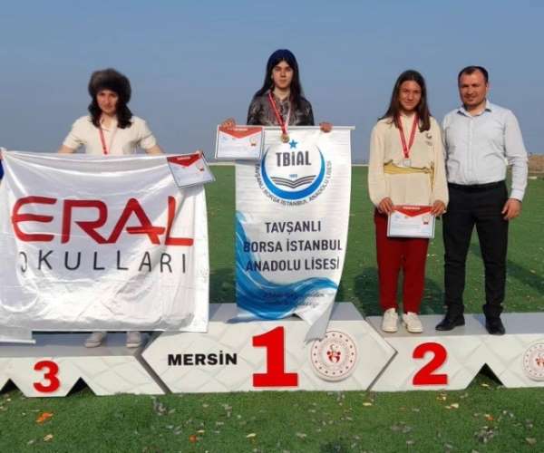 Tavşanlı Borsa İstanbul Anadolu Lisesi, Okul Sporları Geleneksel Türk Okçuluğu Türkiye Birinciliği'nde şampiyo