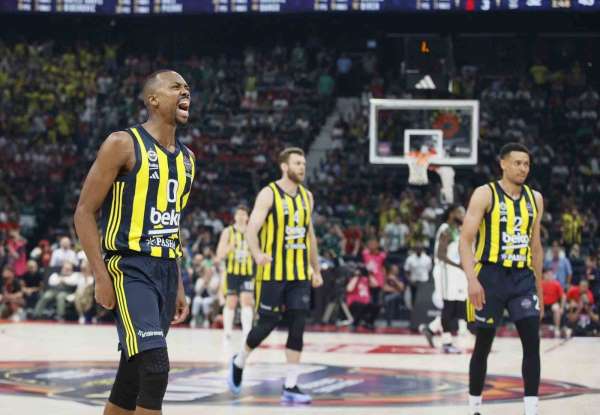 Fenerbahçe, THY Euroleague'de kupa için parkede