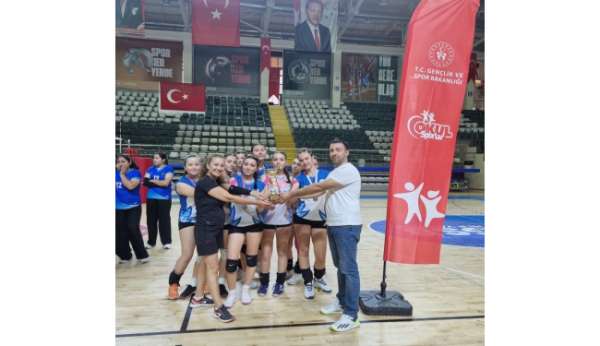 Muğla'da voleybol il birincisi belli oldu