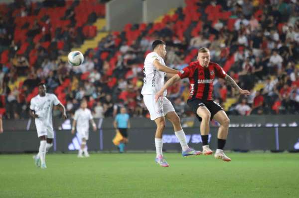Trendyol Süper Lig: Gaziantep FK: 2 - Kasımpaşa: 2