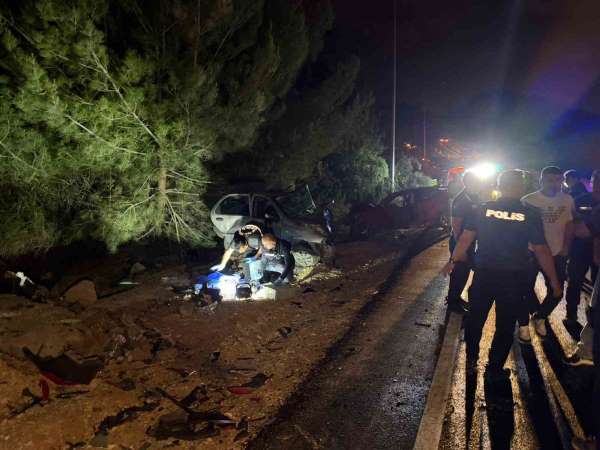 Adana'da feci kaza: Karı koca öldü, 4 yaşındaki çocukları yaralandı