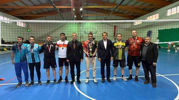 Aydıntepe'de voleybol turnuvası tamamlandı