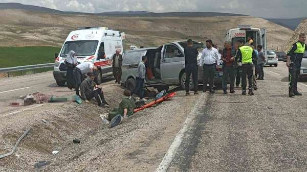 Bayram tatili yolunda feci kaza: 1 ölü 8 yaralı