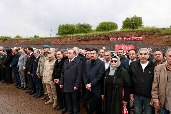 Bingöl'de 33 şehit, 33'üncü yıldönümünde dualarla anıldı