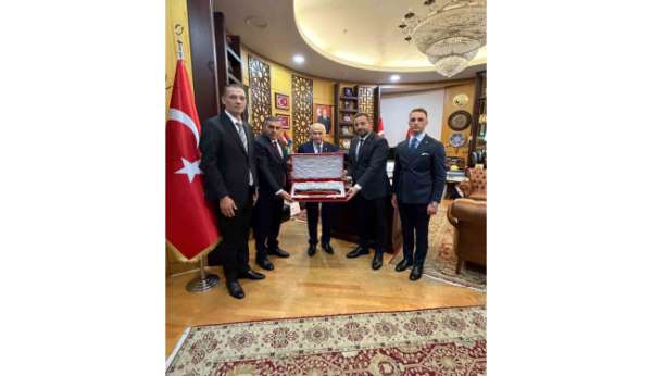 Samsun heyeti, MHP lideri ile buluştu